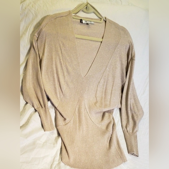 Jennifer Lopez Nude Sweater size S - Picture 1 of 3